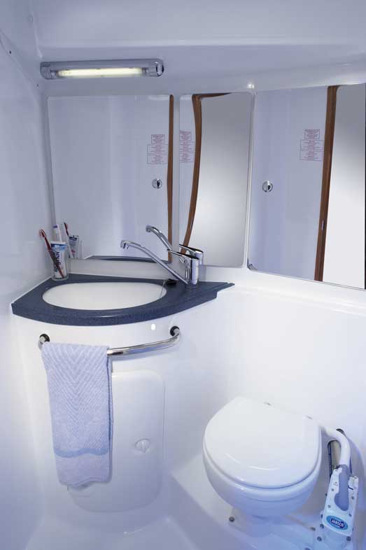 Charter Yacht zu chartern bei Sunja Yachting Bavaria 39 Cruiser 16